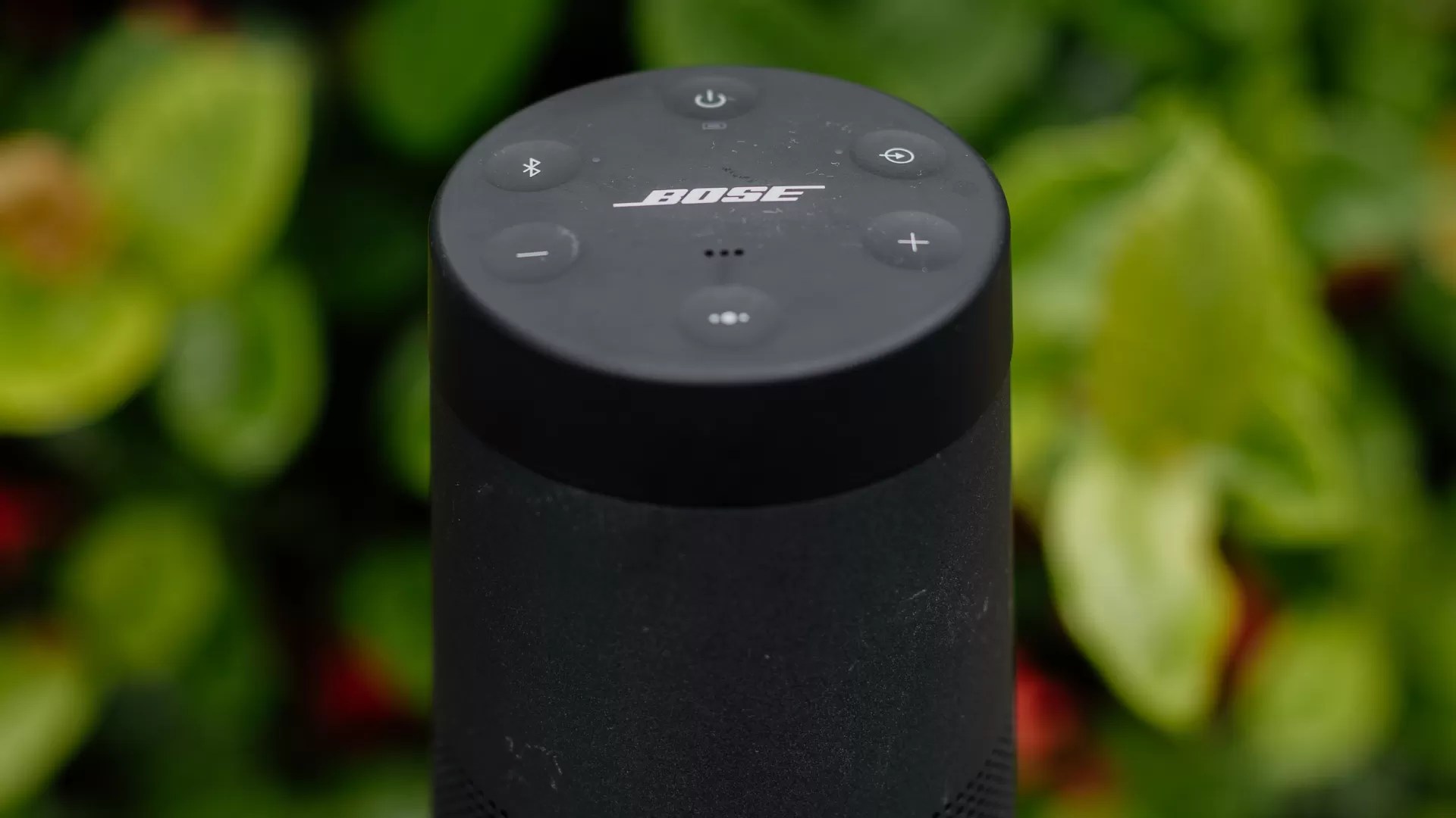 Bose Speaker Not Charging? Here's How To Fix it Decortweaks