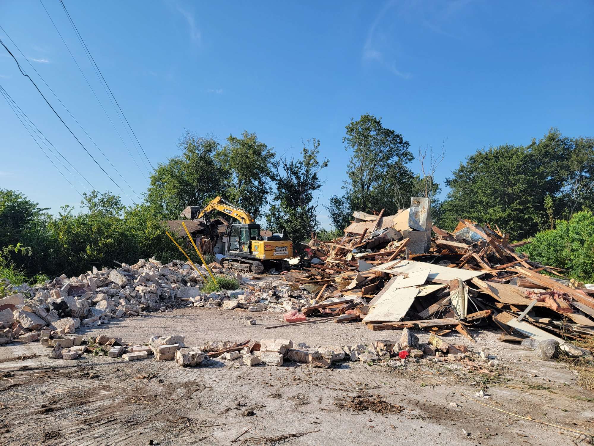 1 House Demolition And Removal Services DeCrowder Demolition