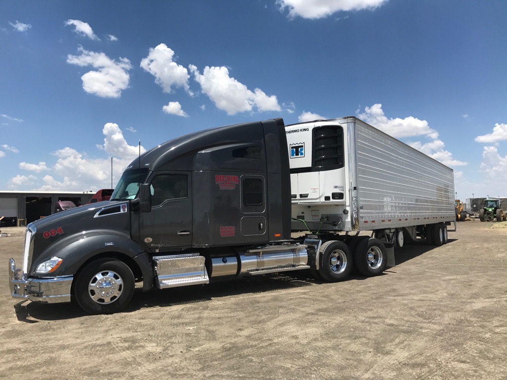 Dee King Trucking We strive for Excellence