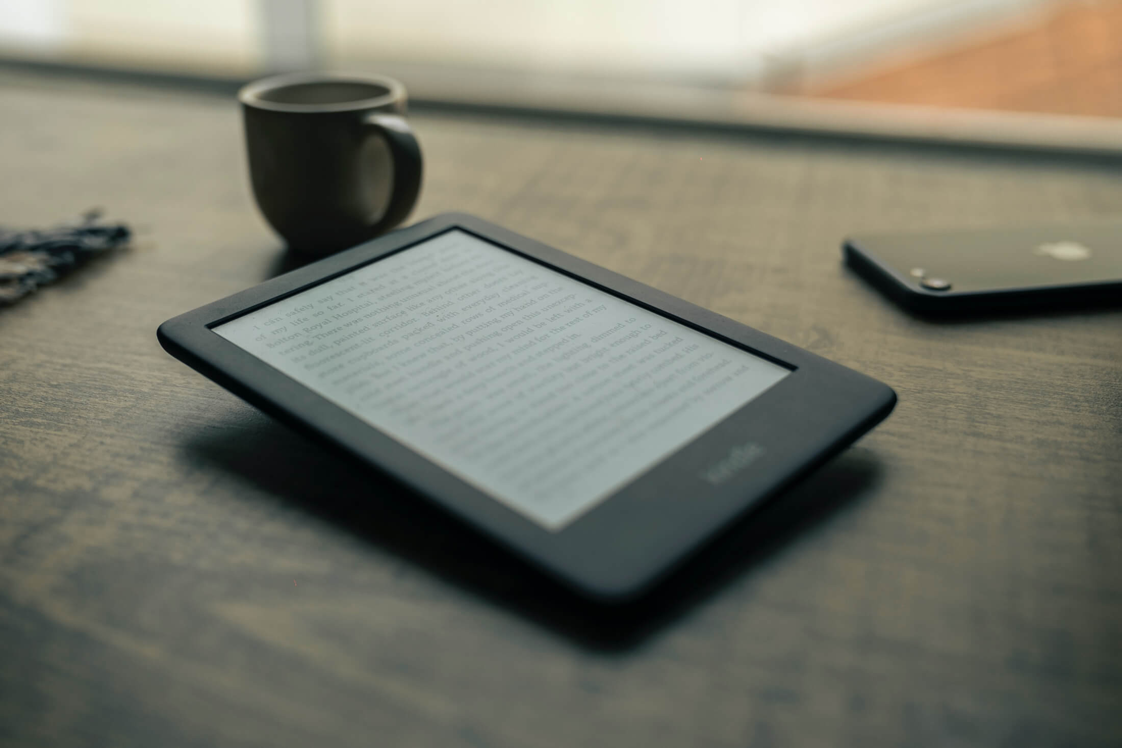 Что убьет ваши глаза быстрее электронная книга или смартфон? Правда о