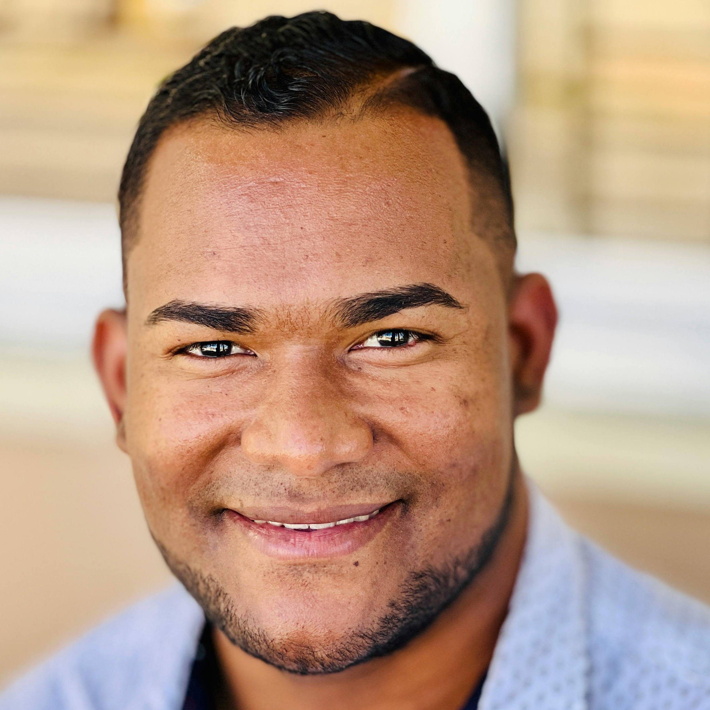 DeepFaceSwap.AI - Online Face Swapping | No Watermarks