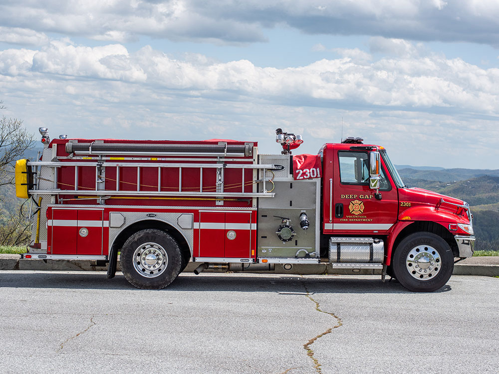 Engine 2301 Deep Gap Fire Department (NC)