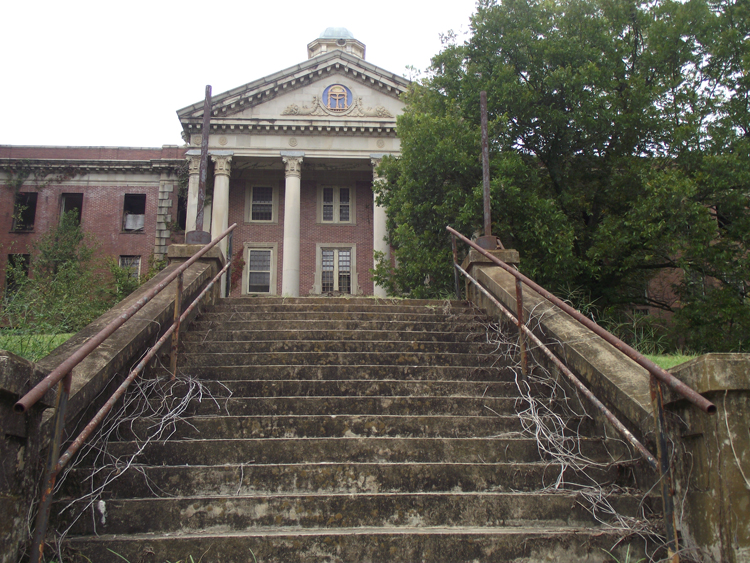 Inside RealLife Lunatic Asylum Deep South Magazine