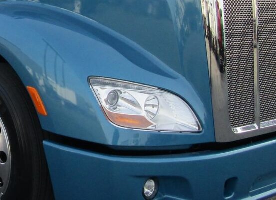 Peterbilt 579 Bi-Xenon Headlight Upgrade Kit - Deep Space Lighting