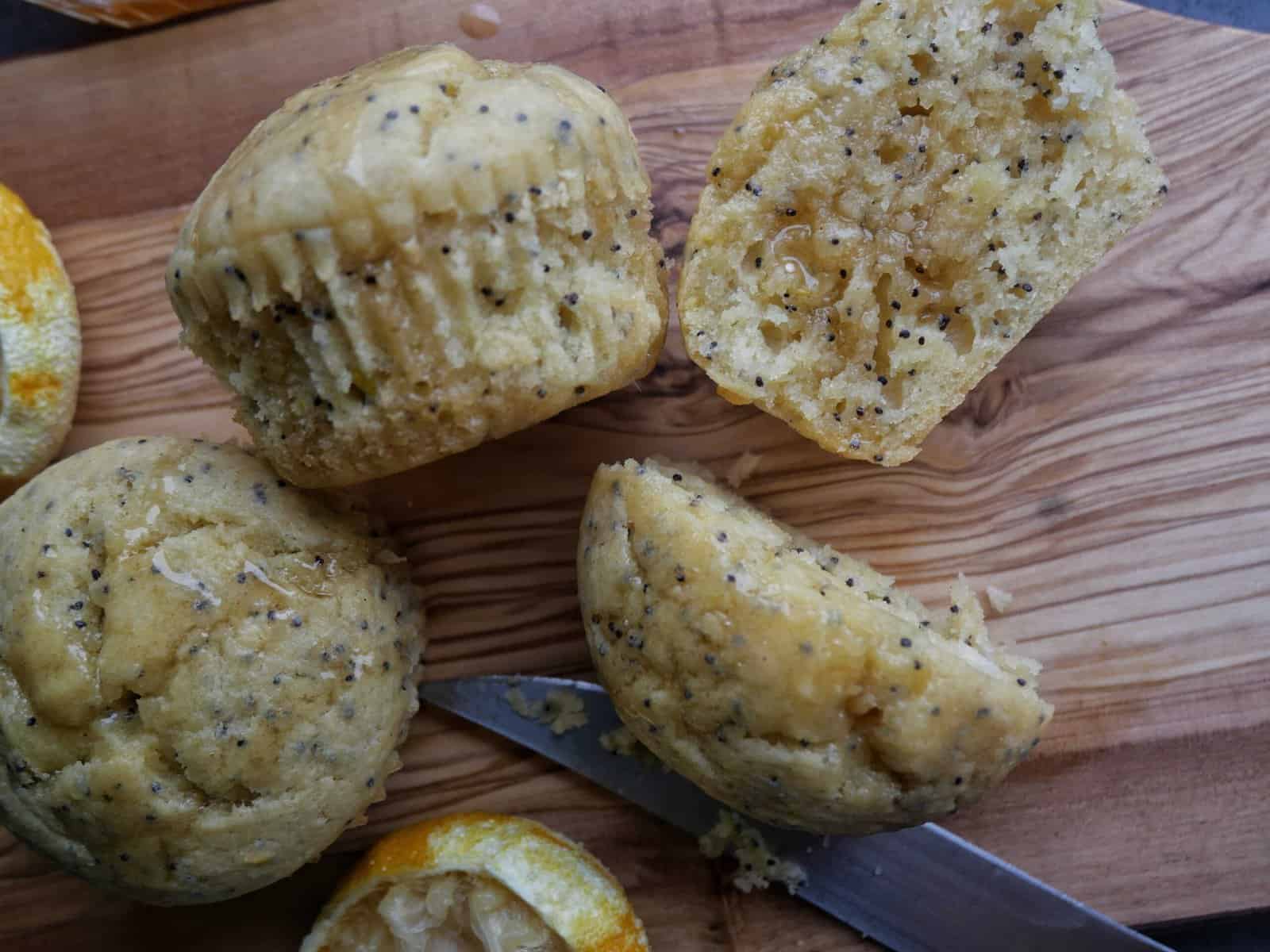 Lemon Poppy Seed Muffins with Ricotta Dee's Little Kitchn