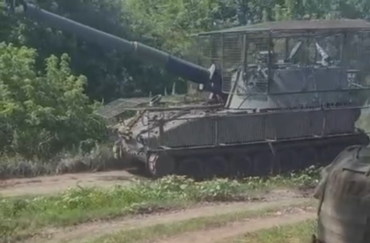 Ukraine adds armor ‘cages’ to its artillery systems