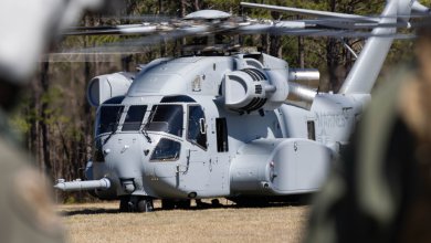 U.S. Navy awards .8B contract for heavy-lift helicopters
