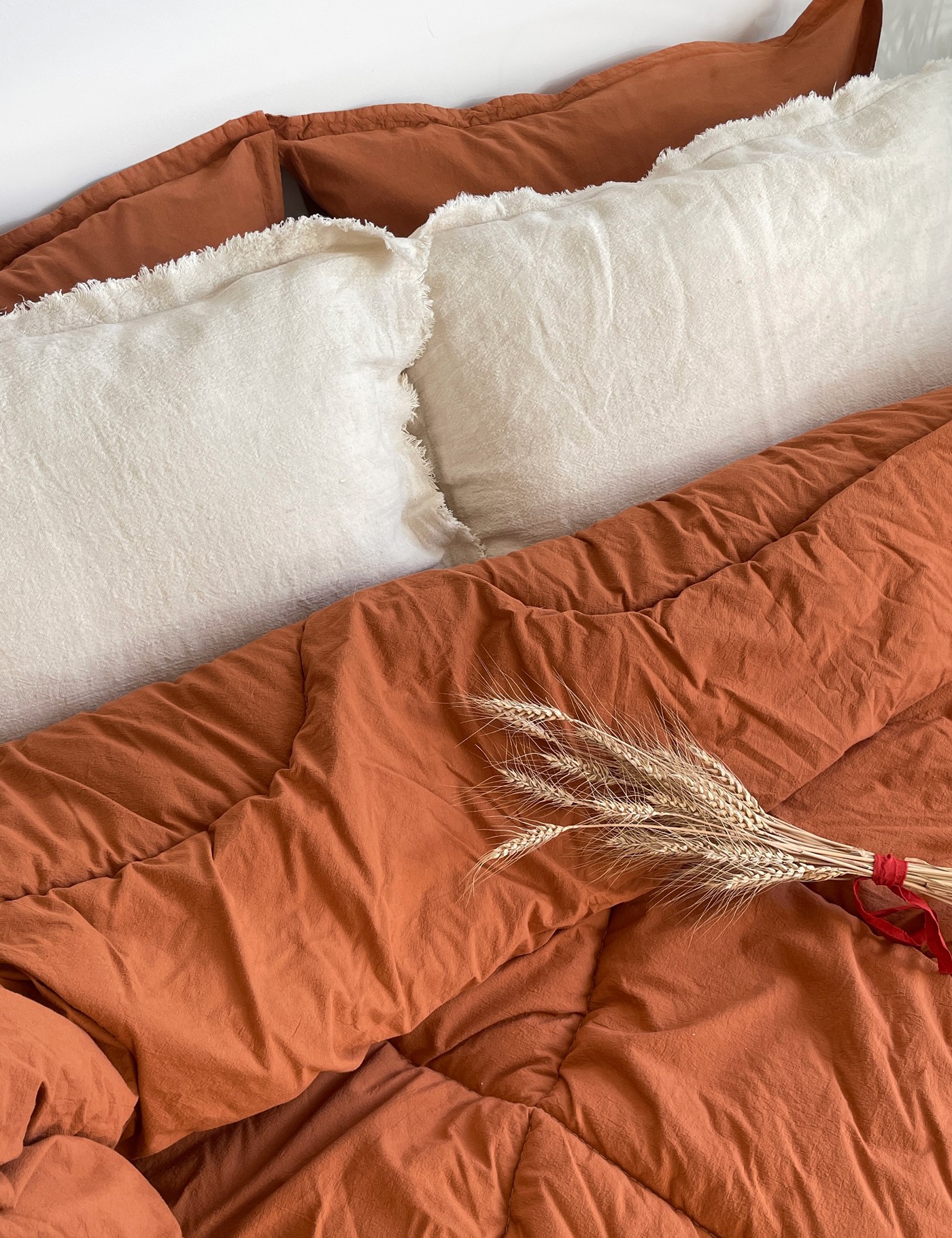 deFlorian comforter almond, brown, beige, coffee