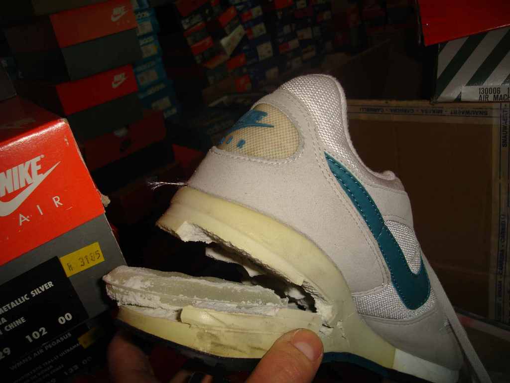 Breaking/Cracking Soles on Vintage Nike Shoes