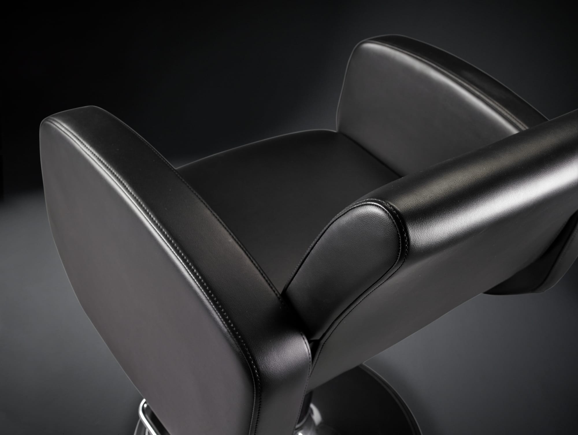 Salon Chair Monaco Takara Belmont