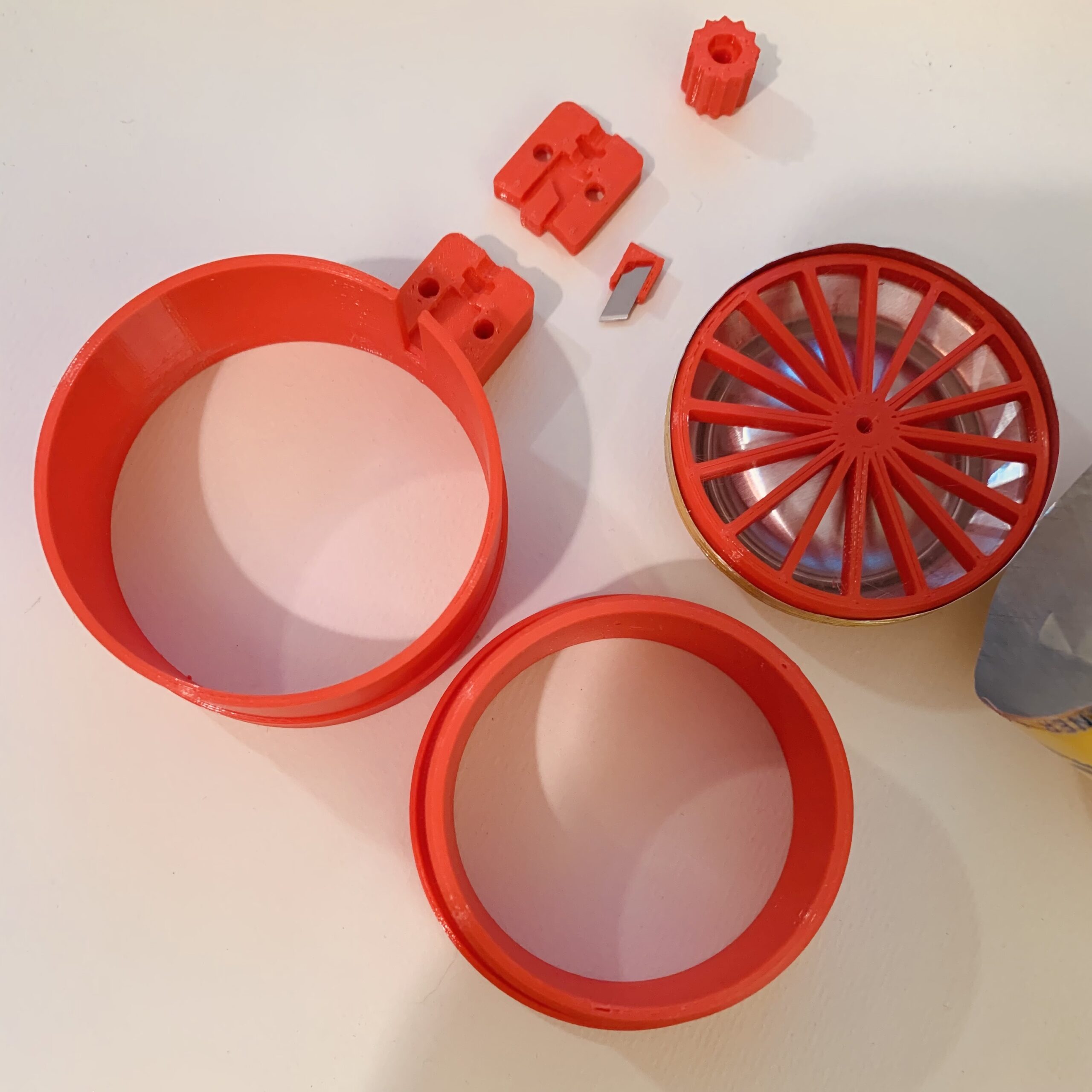 3D printed can cutter parts