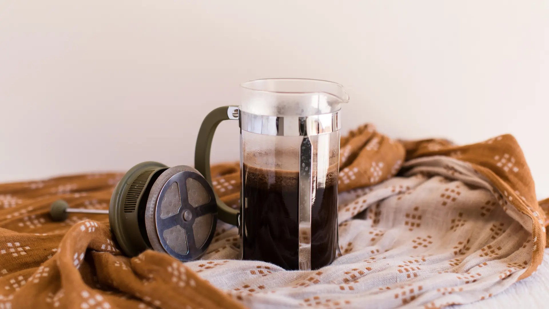 French Pressle Filtre Kahve Nasıl Yapılır? De La Pau