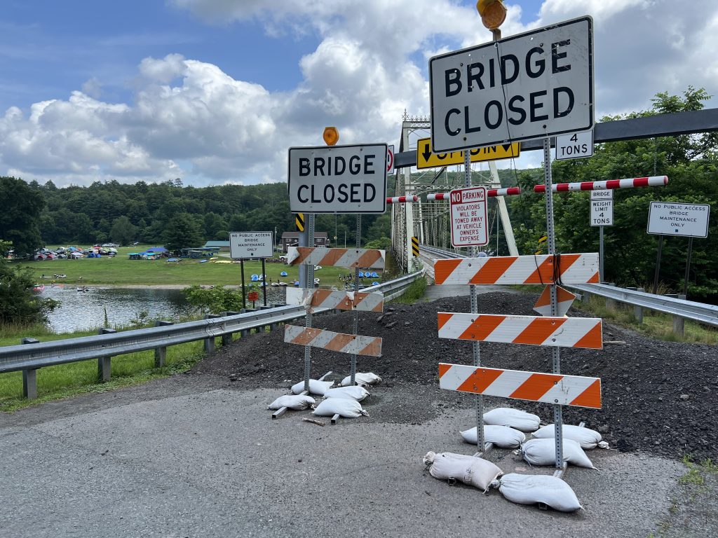 Report What is to of the historic Skinners Falls Bridge