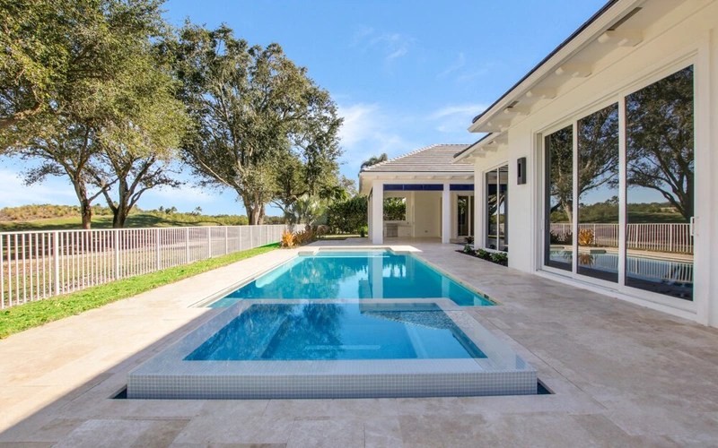 COMMODORE DRIVE Delcrest Homes Inc.