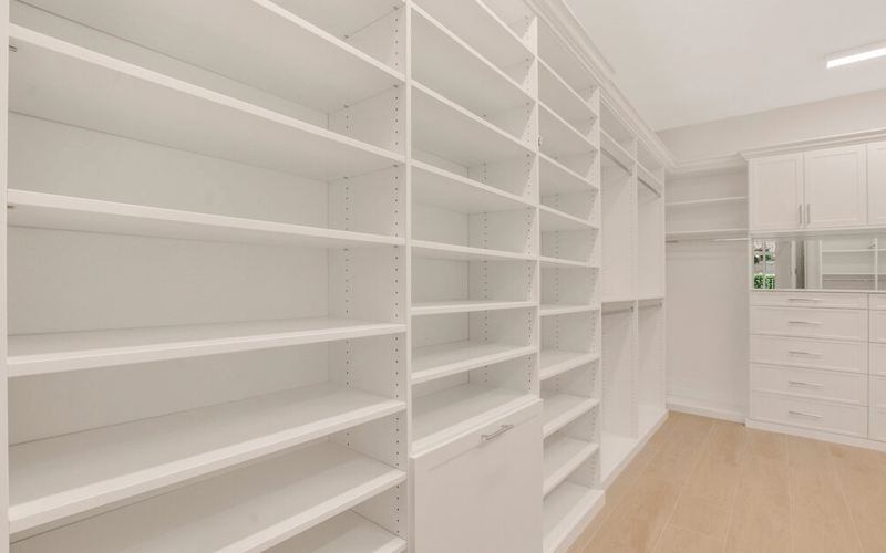 COMMODORE DRIVE Delcrest Homes Inc.