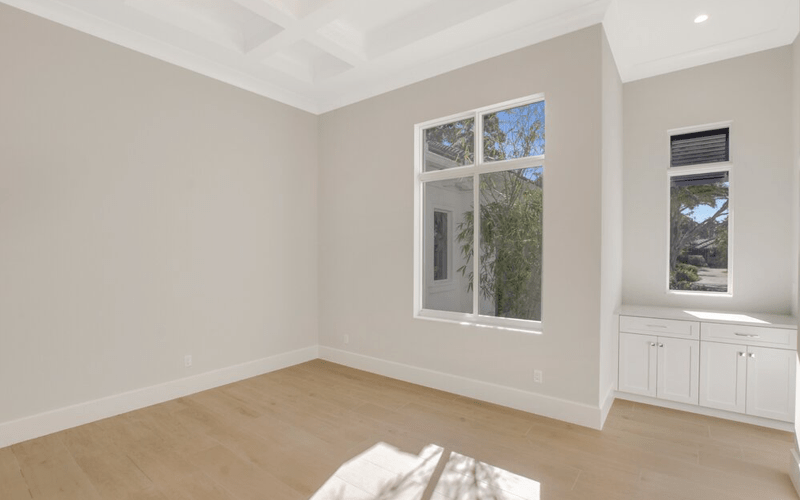 COMMODORE DRIVE Delcrest Homes Inc.