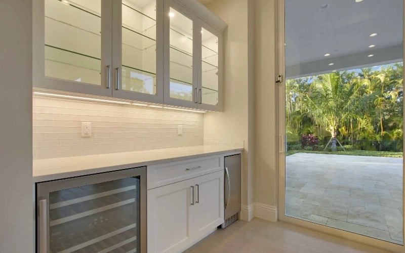 PALM BEACH COUNTRY ESTATES Delcrest Homes Inc.