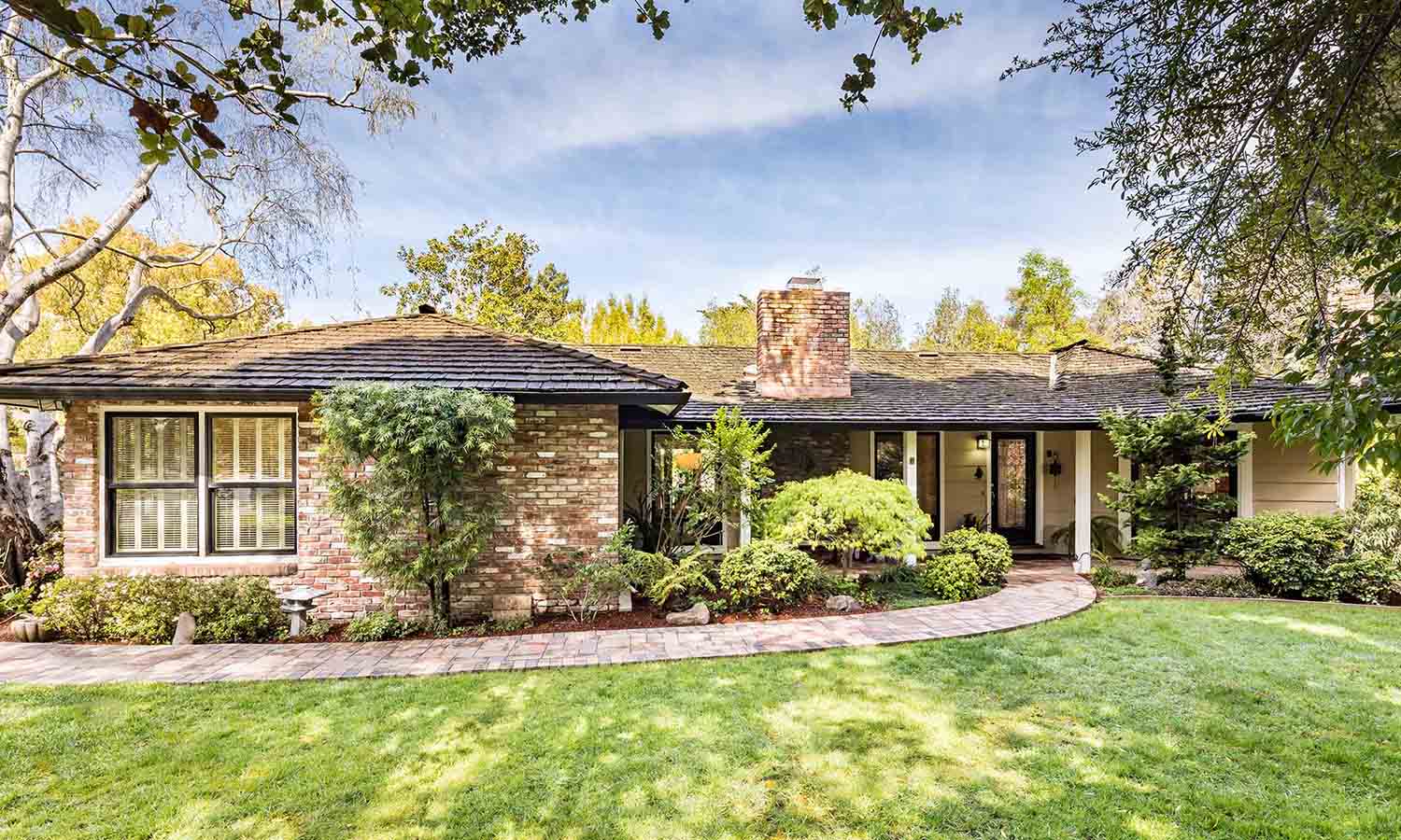 29 Snowden Avenue, Atherton DeLeon Realty