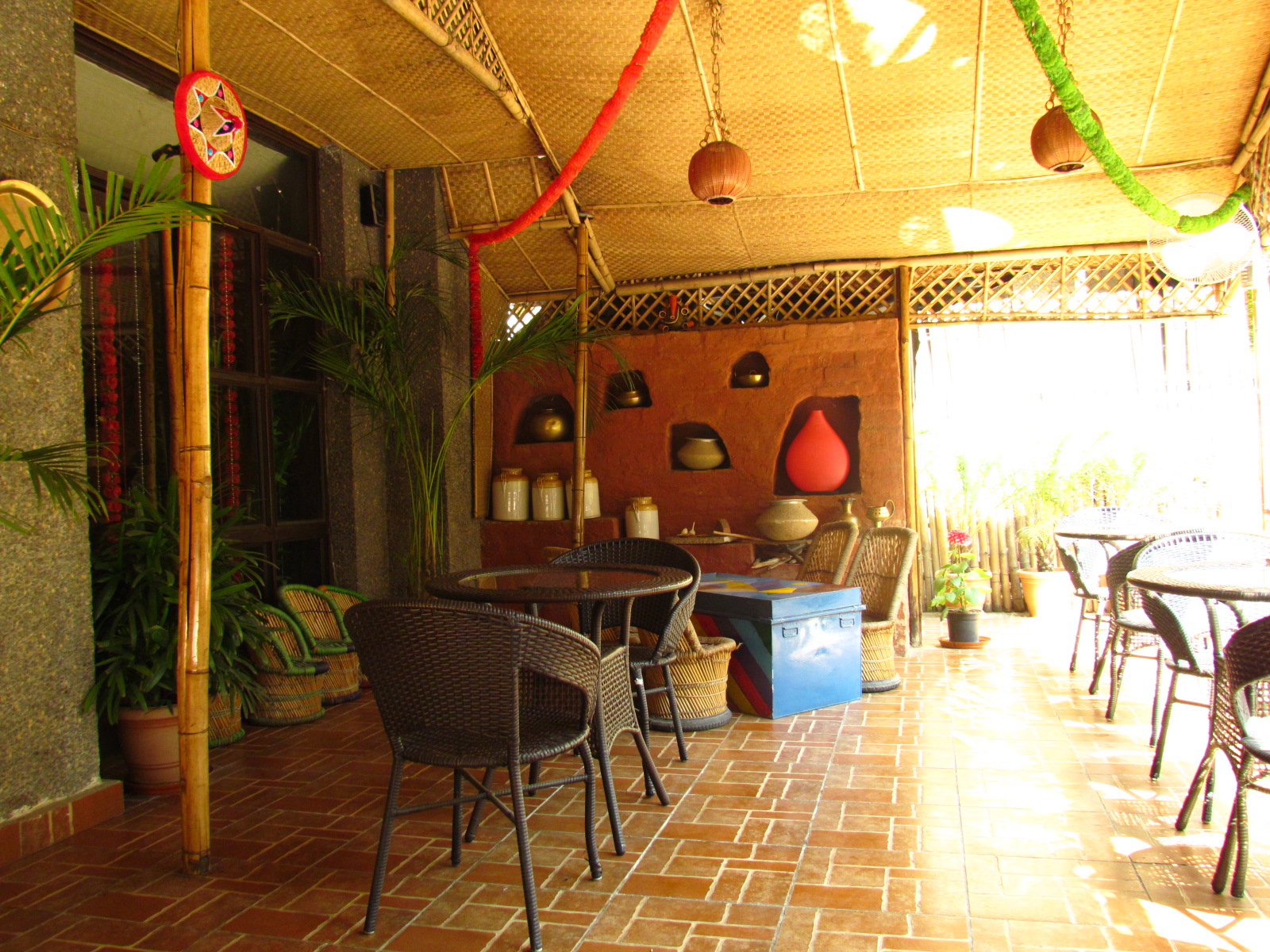 5 State House canteens you MUST VISIT for authentic regional cuisines