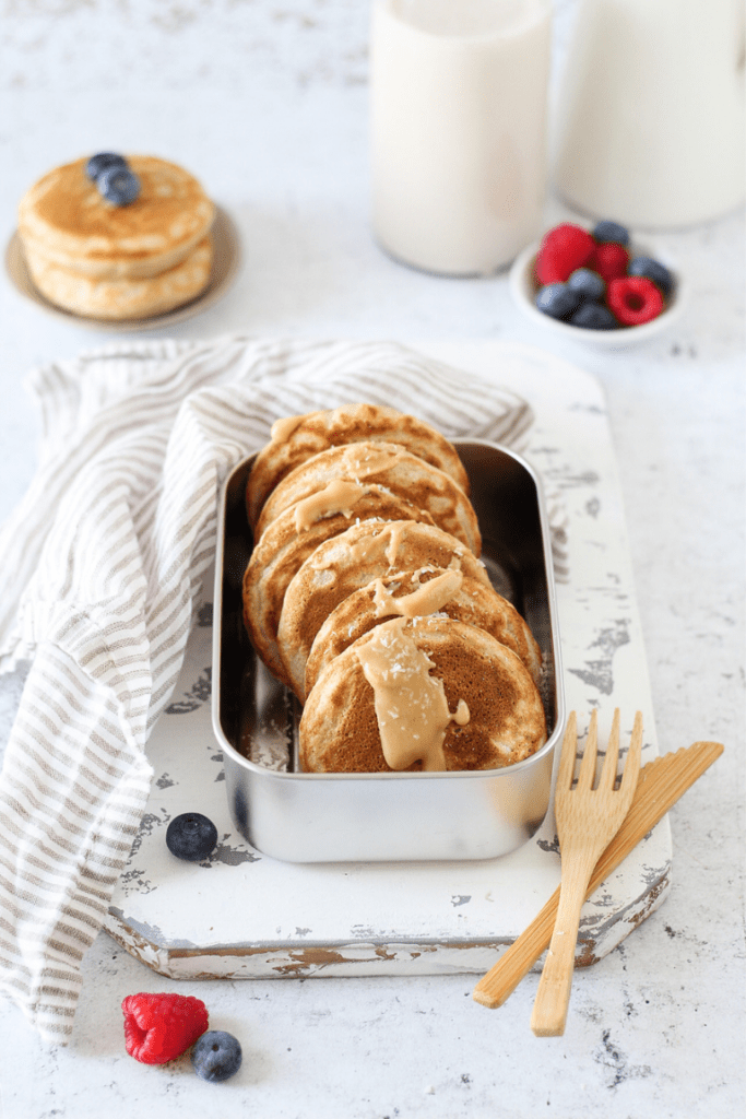 Pancakes alla banana con farina semi integrale ricetta senza lattosio