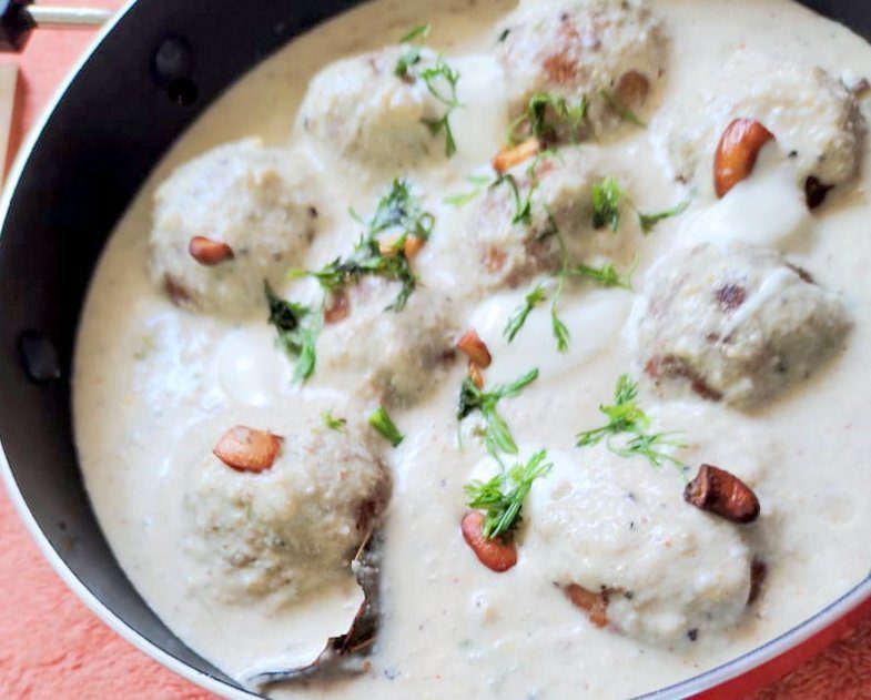 Malai Kofta (White gravy) Deliciously URS