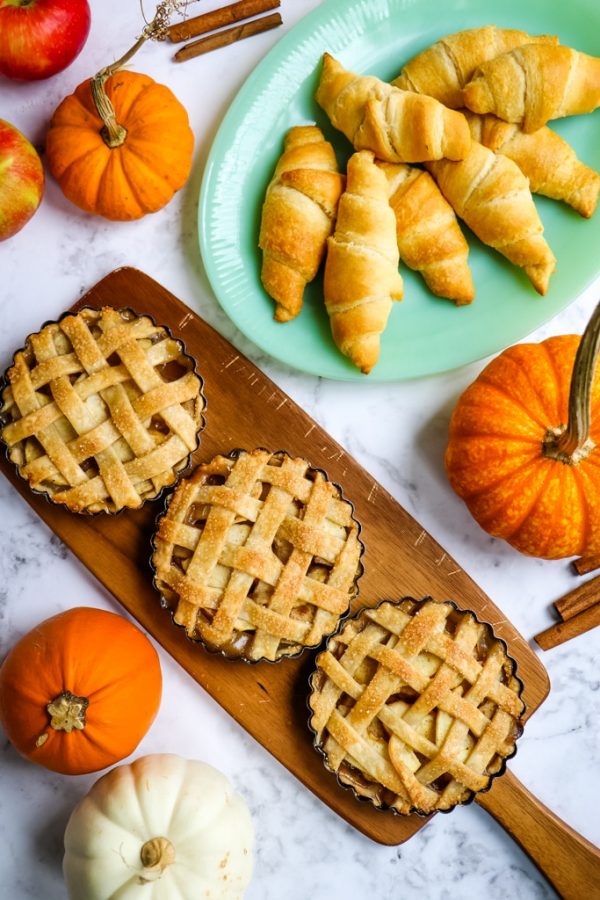 Apple Pie Tarts The EASIEST Individual Apple Pies