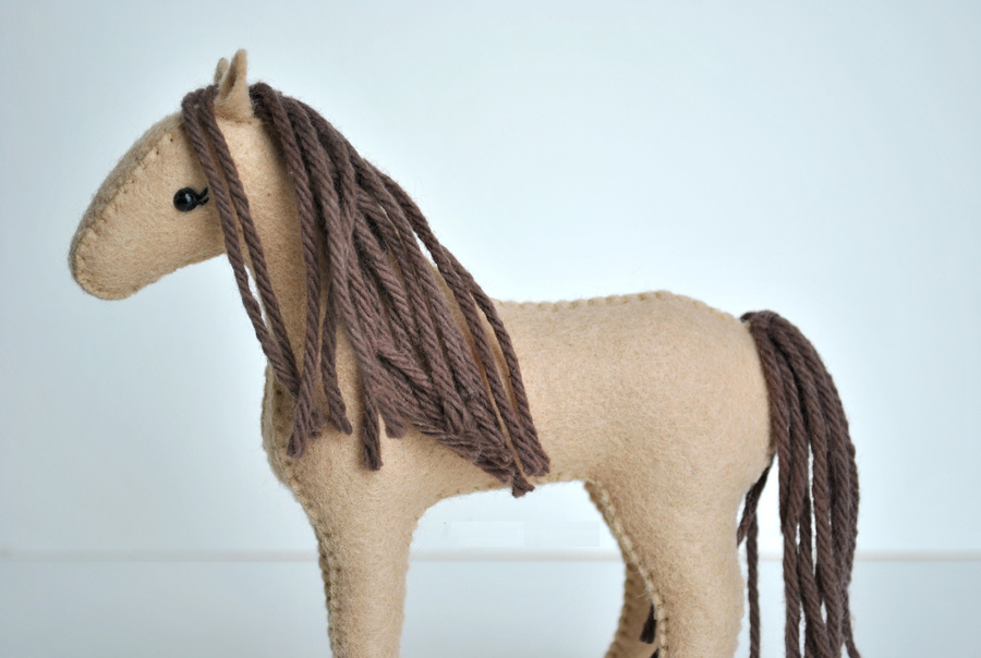 diy horse craft kit Delilah Iris Felt Crafts