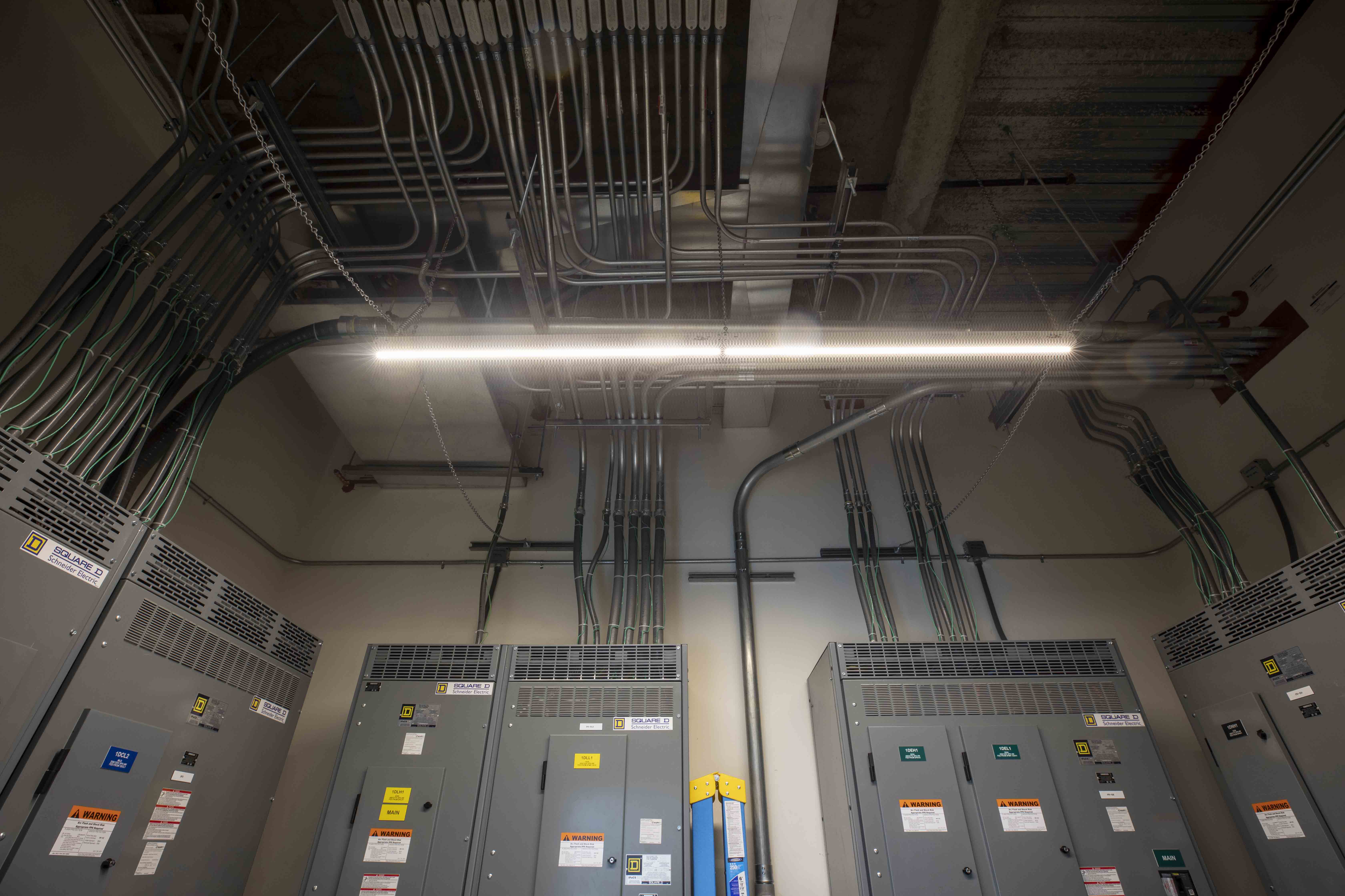 2Z5A0929 Del Monte Electric Co.