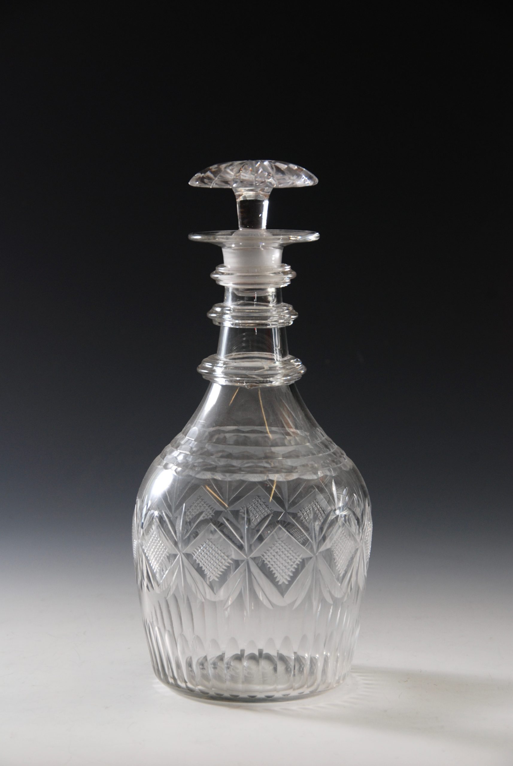 6/77/6. Irish decanter Delomosne