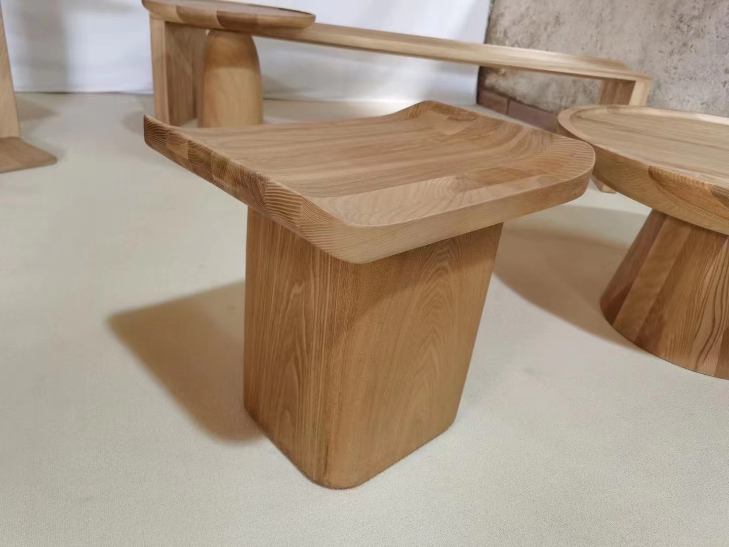 Custom Made Solid Wooden Furniture Delson Classic (HK) Co Ltd