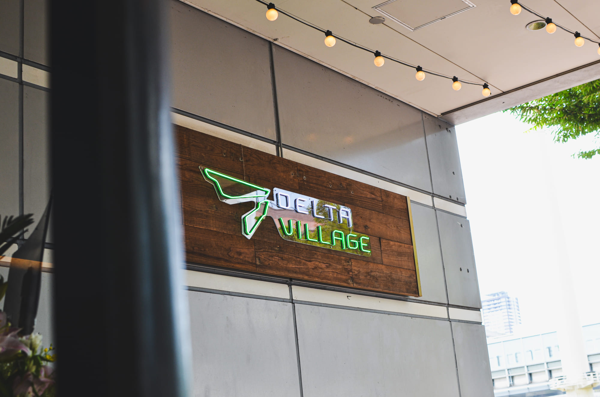 デルタビレッジ 北九州のカフェ&ゲーミングスペース