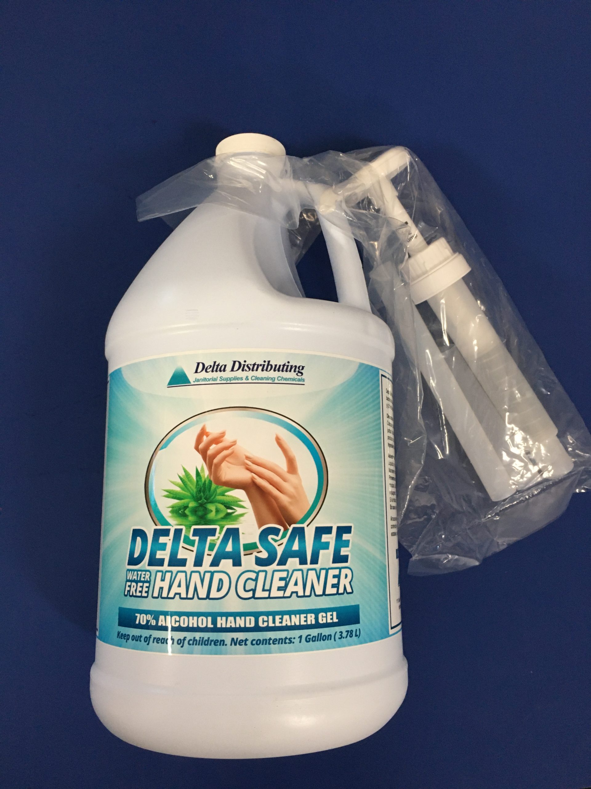 Delta Safe waterless Hand Cleaner With Pump Dispenser Delta Distributing