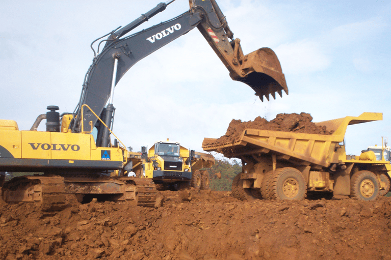 Equipment rental Delta Earthmoving, Inc.