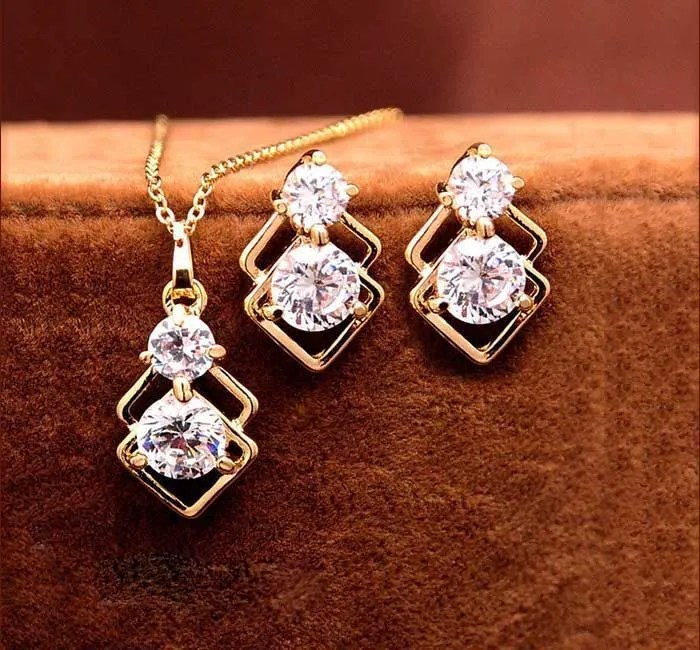 Crystal Pendant Earring Set Woo Product Table