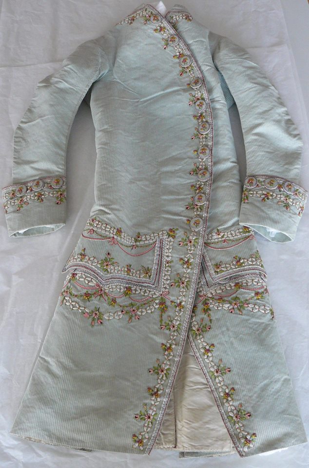 18th Century Ribbon Embroidery Démodé