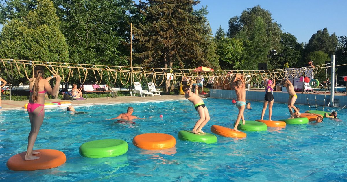 A jászapáti tölgyes strandfürdő is megnyit szombaton. Megujul A Strandfurdo Jaszapatin Demokrata