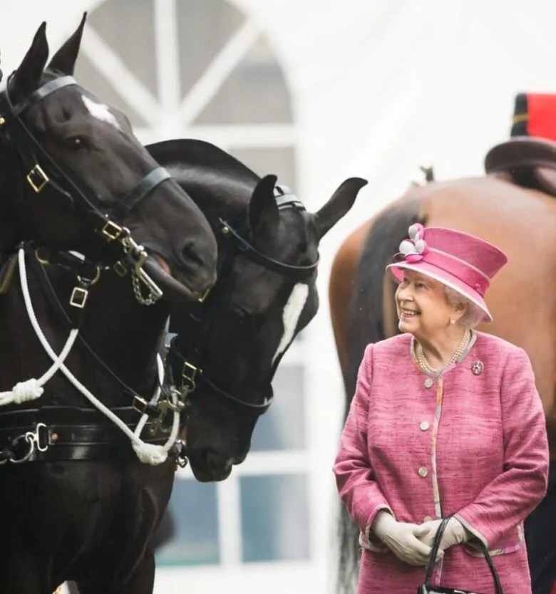 Queen Elizabeth Is 93 and Still Going Strong New Photos of Her