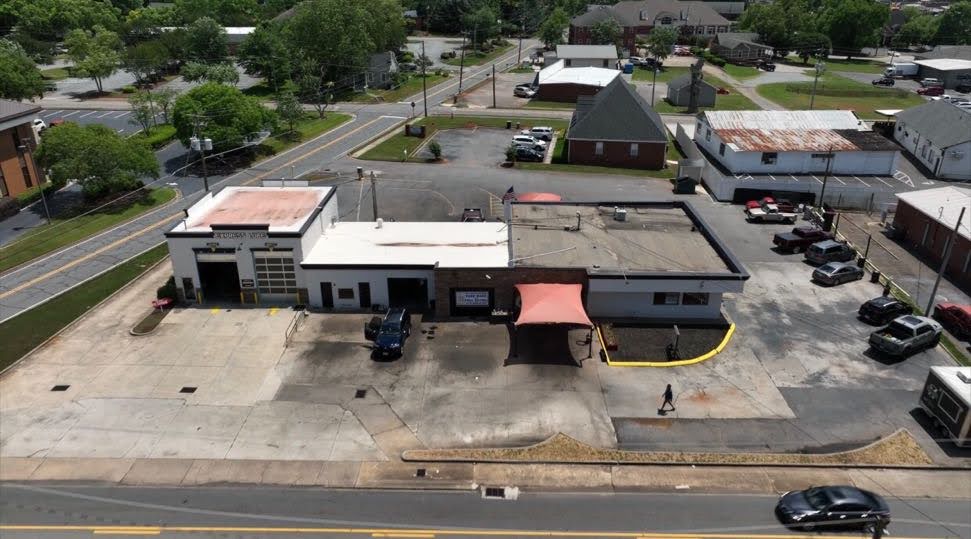 COMMERCIAL BUILDING on LARGE LOT CARTERSVILLE, BARTOW CO, GA AUCTION