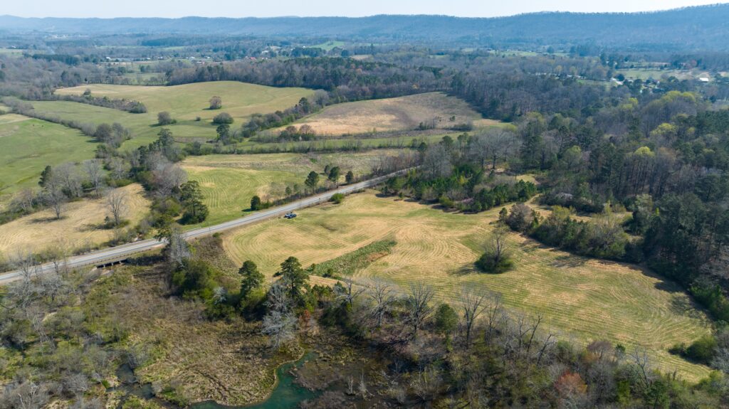 72± Acres with Beautiful Pastures and Chickamauga Creek Frontage Rock
