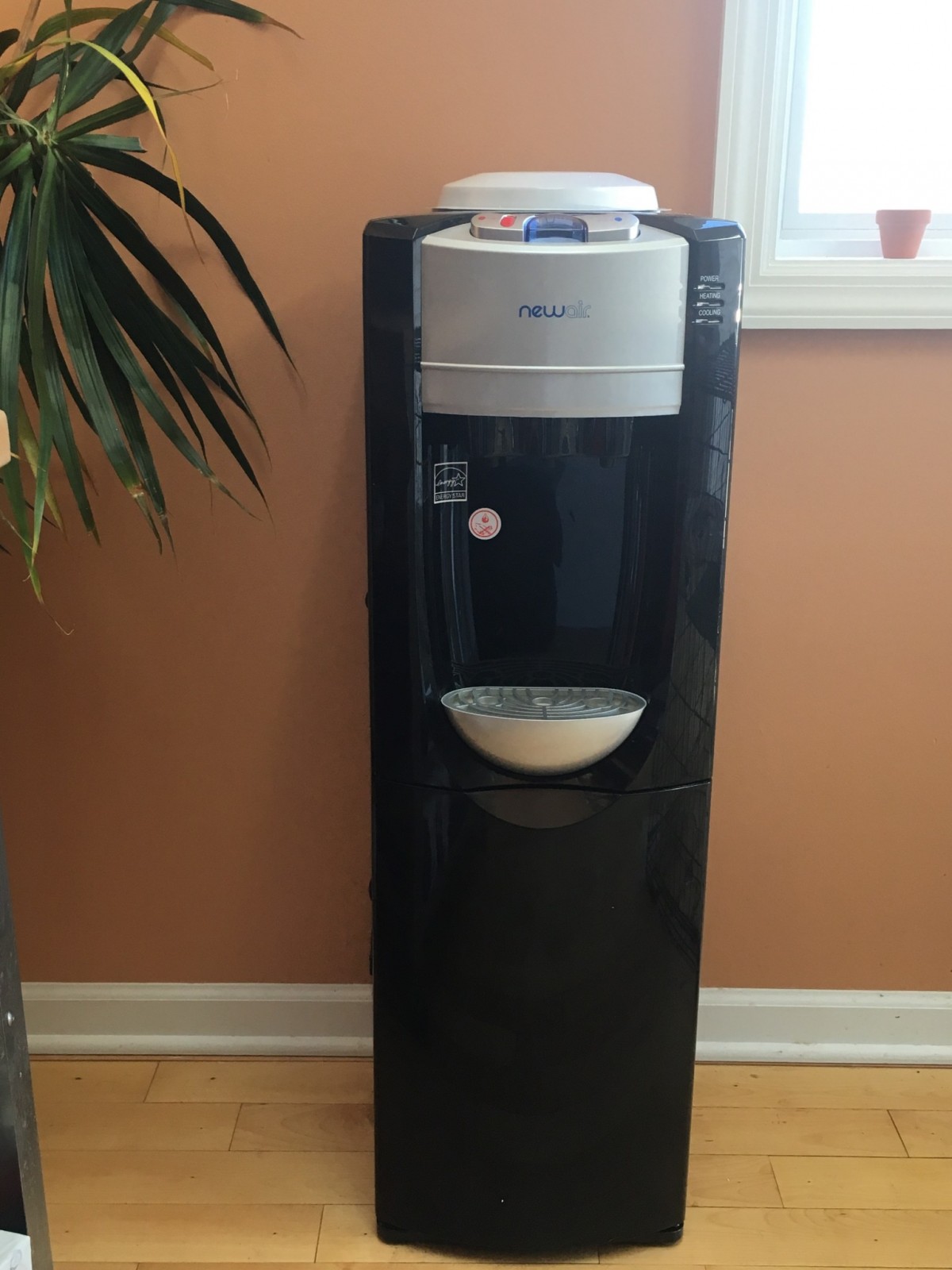 NewAir Water Dispenser WAT30B with WAT10W Attachment Review dennis