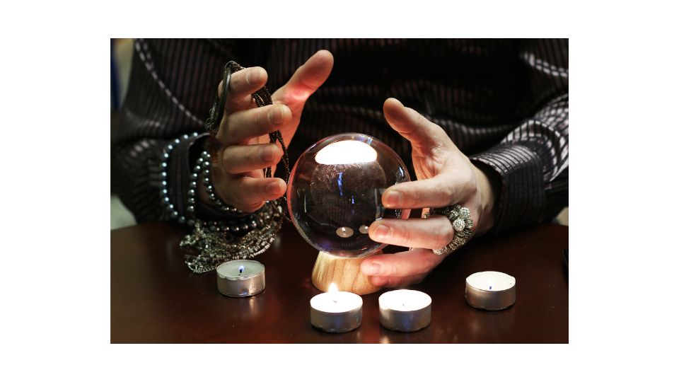 Difference between a Magician and a Sorcerer (Explained)