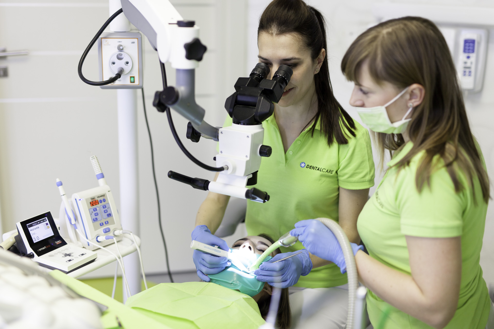 Endodoncja DENTALCARE. Stomatolog Bielsko, implanty, dentysta