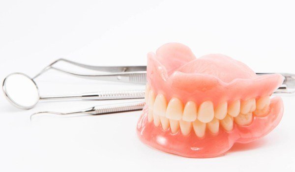 Denture Square