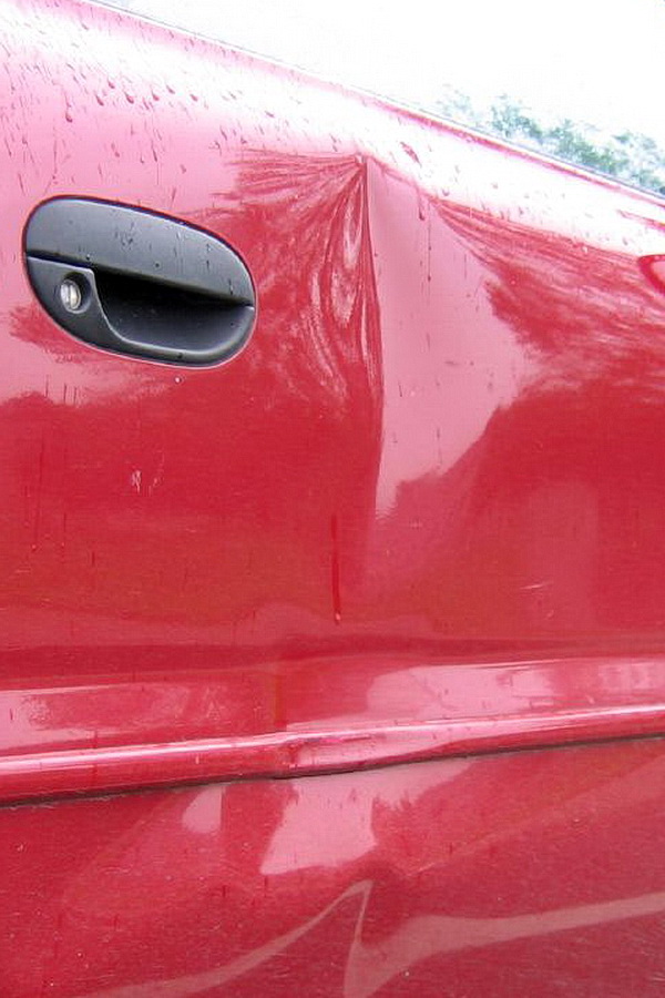 Paintless Dent Repair in Sacramento
