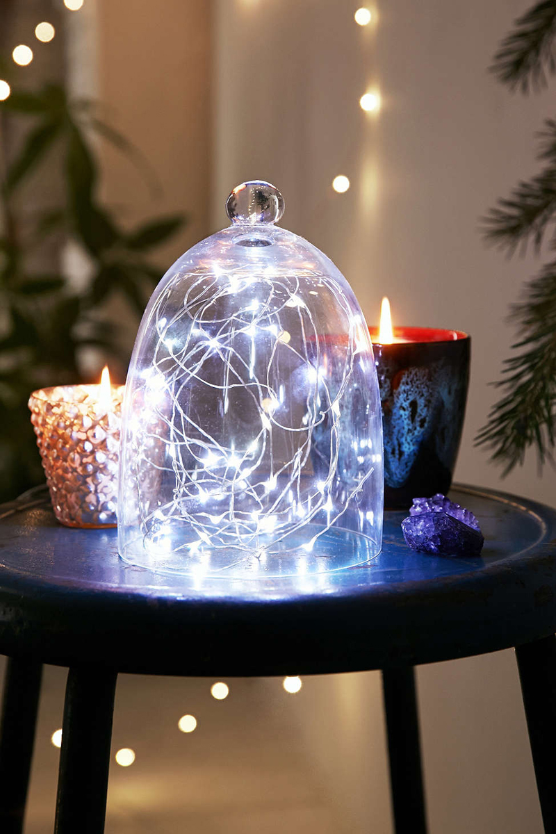 How to decorate your home without a Christmas treeDentelle