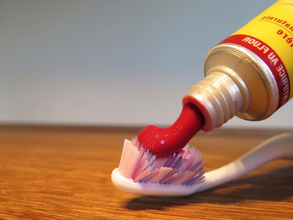 Fluor do czego jest potrzebny? DentInfo