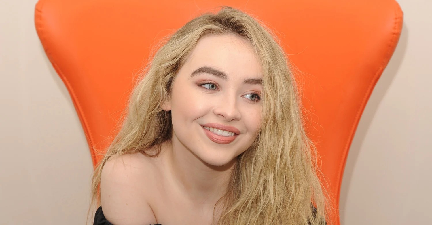 Sabrina Carpenter’s Smile Transformation with Veneers and Subtle Refinement