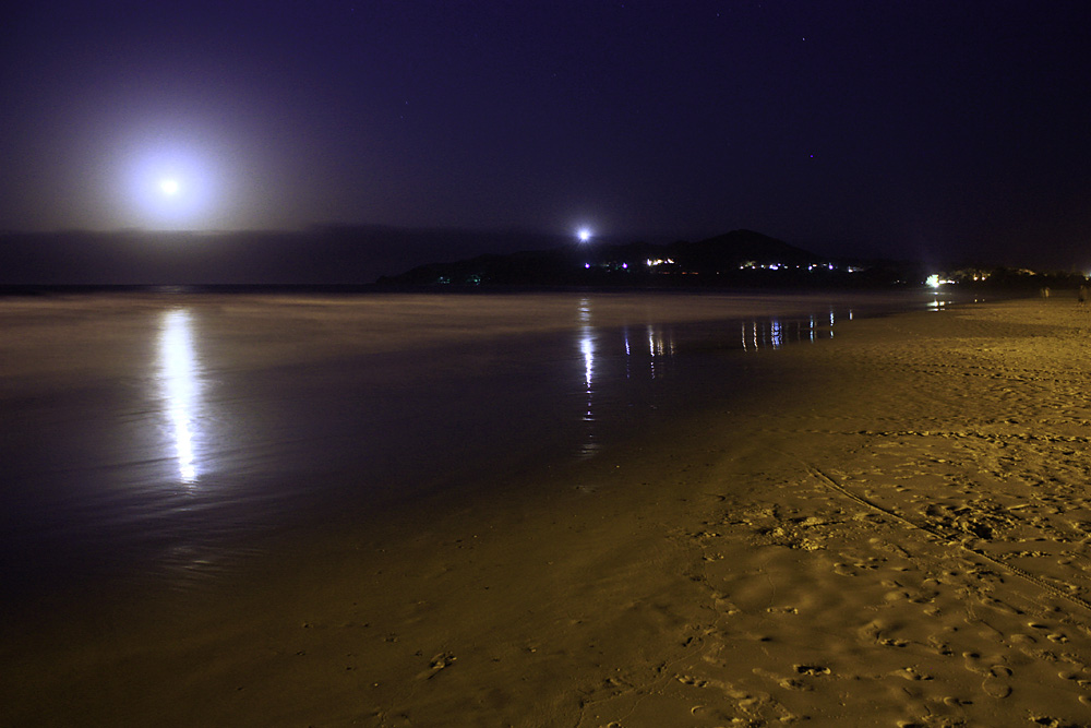 Moonrise Byron Bay Deography by Dylan O'Donnell