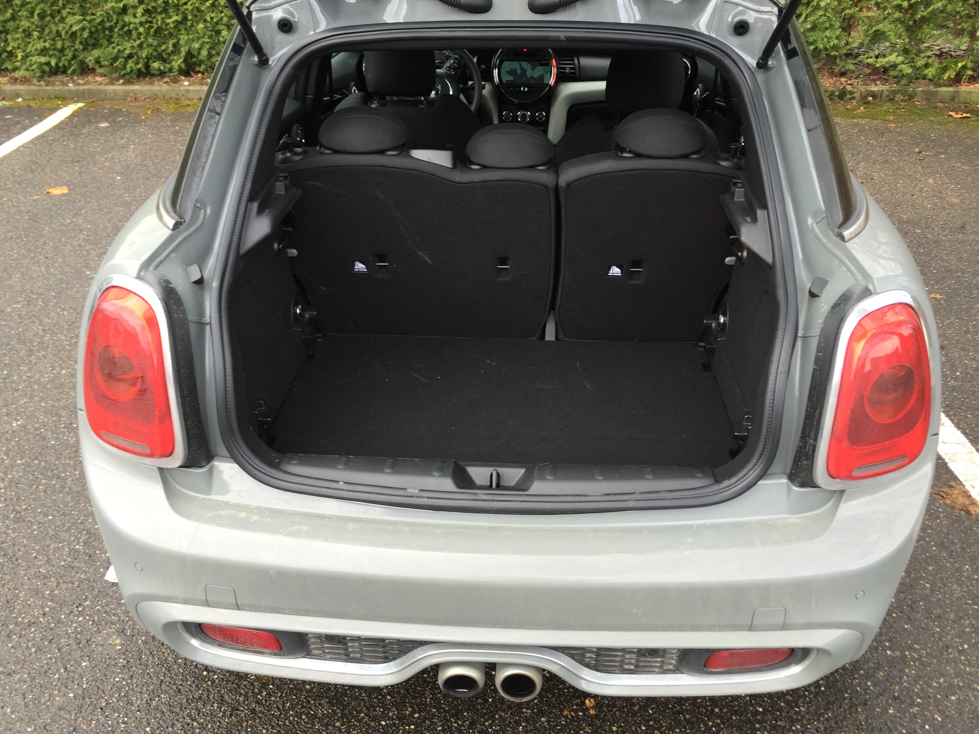 Mini Cooper S jetzt mit 4 Türen für größeren Nutzwert DerAutotester.de