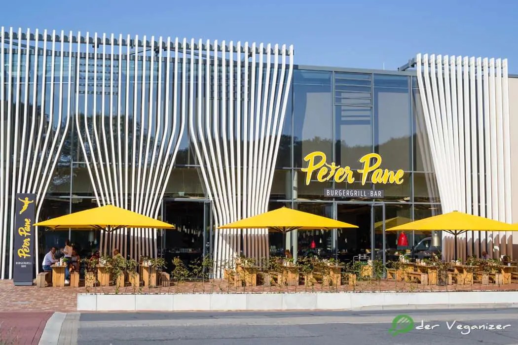 Beerenhunger der neue vegane Burger im Peter Pane Der Veganizer ☘